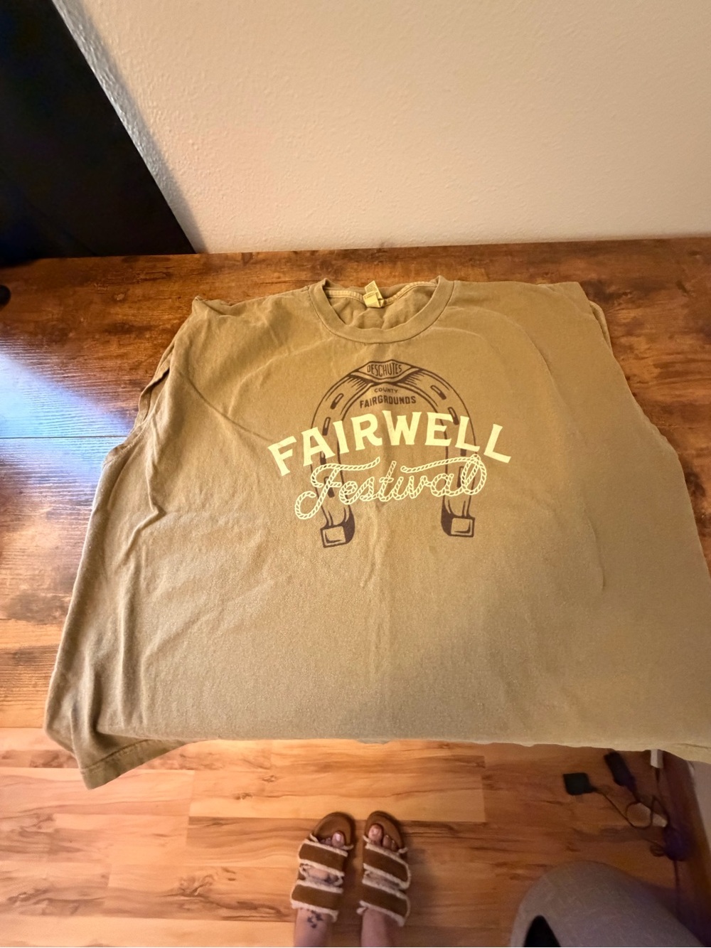 Fairwell Festival 2024 Women’s Crew Neck Graphic Shirt - Olive